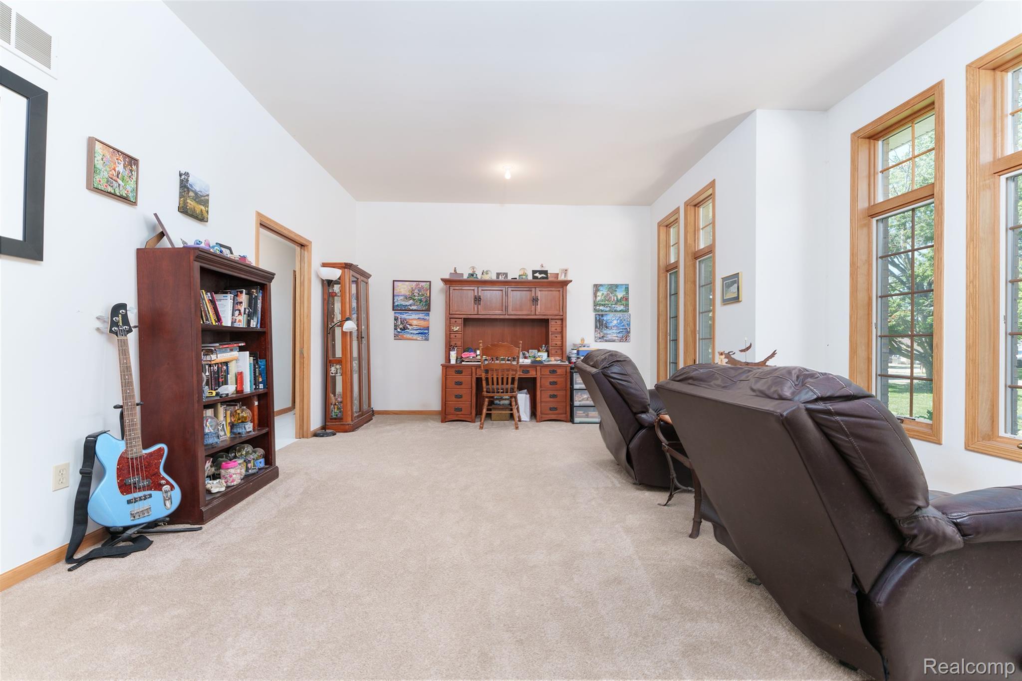 5382 Meadowlawn Road Fowlerville, MI 48836 - Photo 15 of 45 DSC01854.jpg
