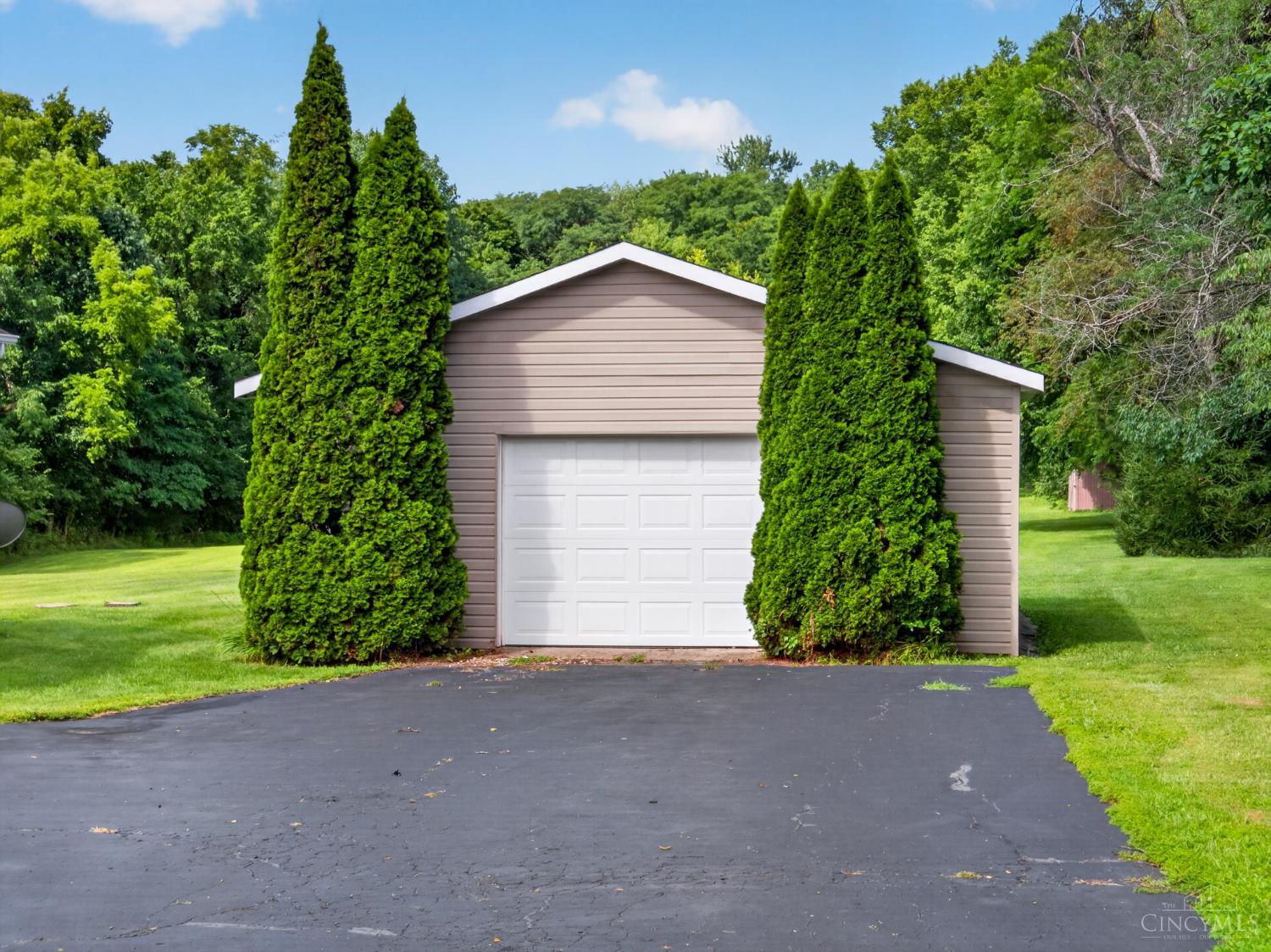 9989 Wolfe Road New Vienna, OH 45159 - Photo 29 of 43 Gallery Image 29