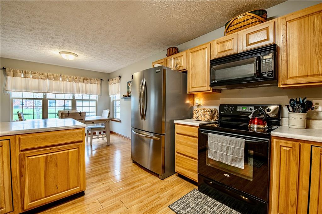 6785 Hall Road Plainfield, IN 46168 - Photo 8 of 30