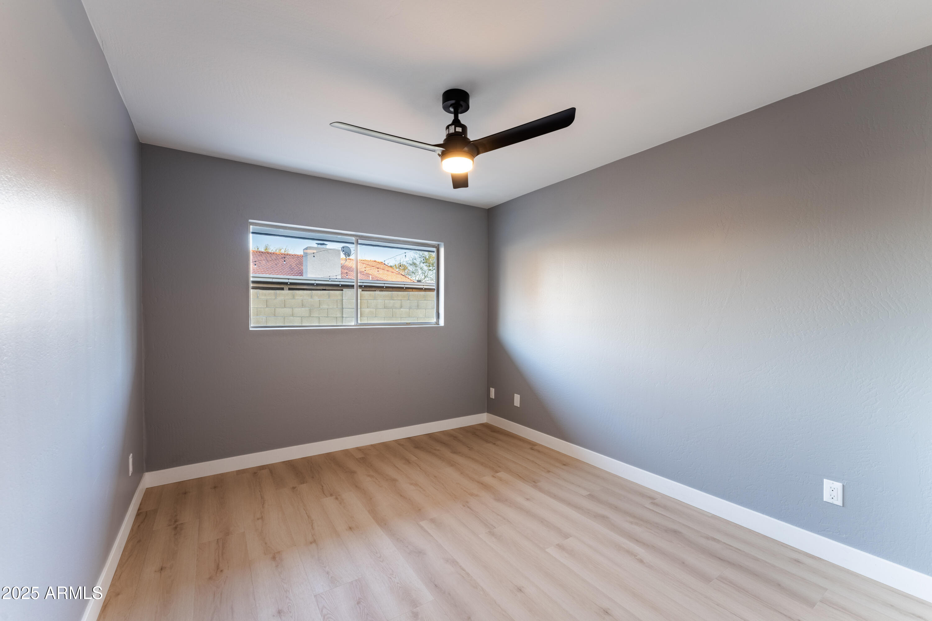 1743 West Butler Drive Phoenix, AZ 85021 - Photo 11 of 36 DSC01670-HDR