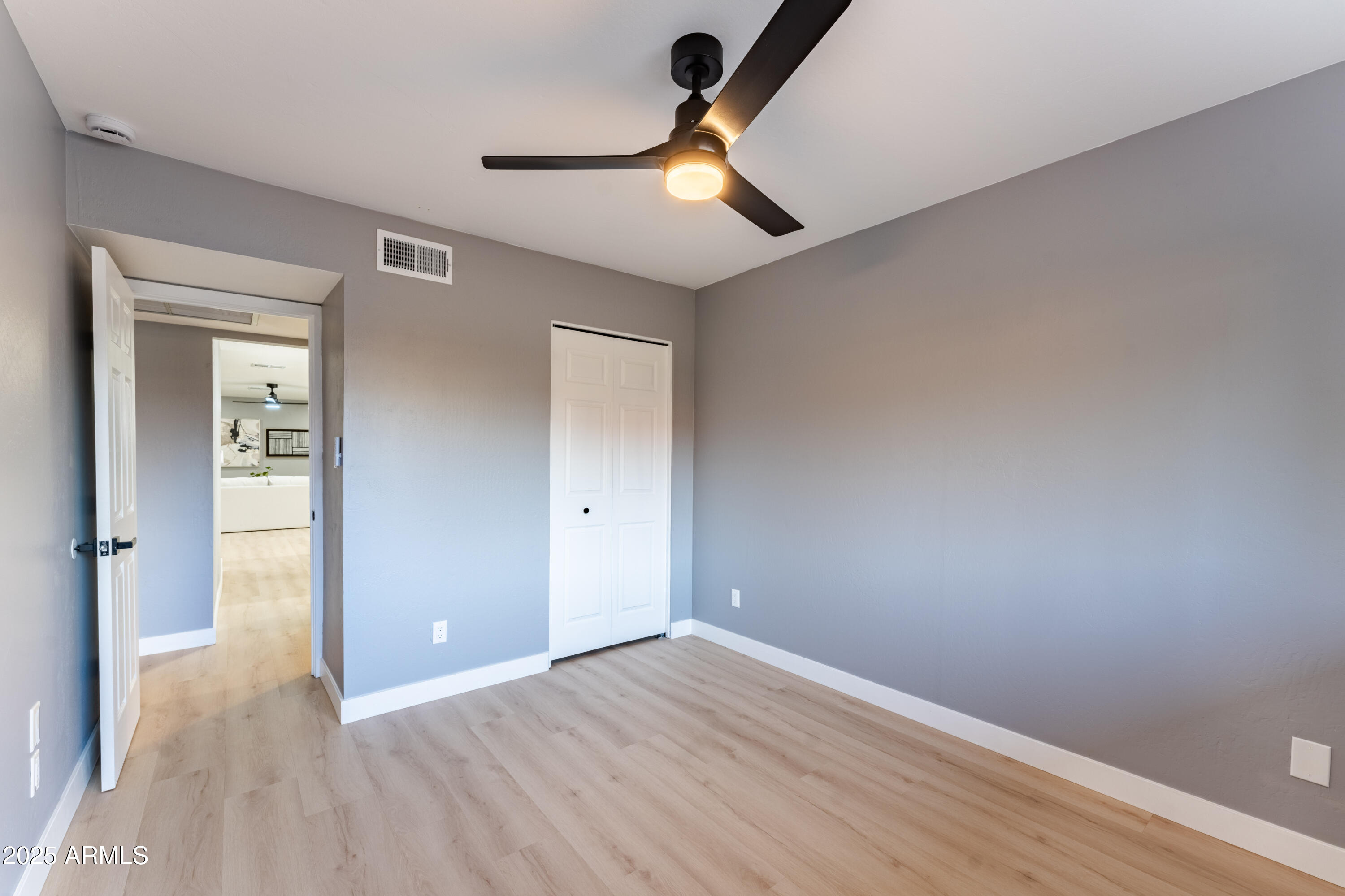 1743 West Butler Drive Phoenix, AZ 85021 - Photo 10 of 36 DSC01665-HDR