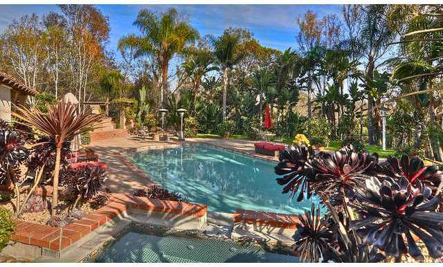 5259 La Glorieta Rancho Santa Fe, CA 92067 - Photo 5 of 25 The lush foliage creates a tropical setting