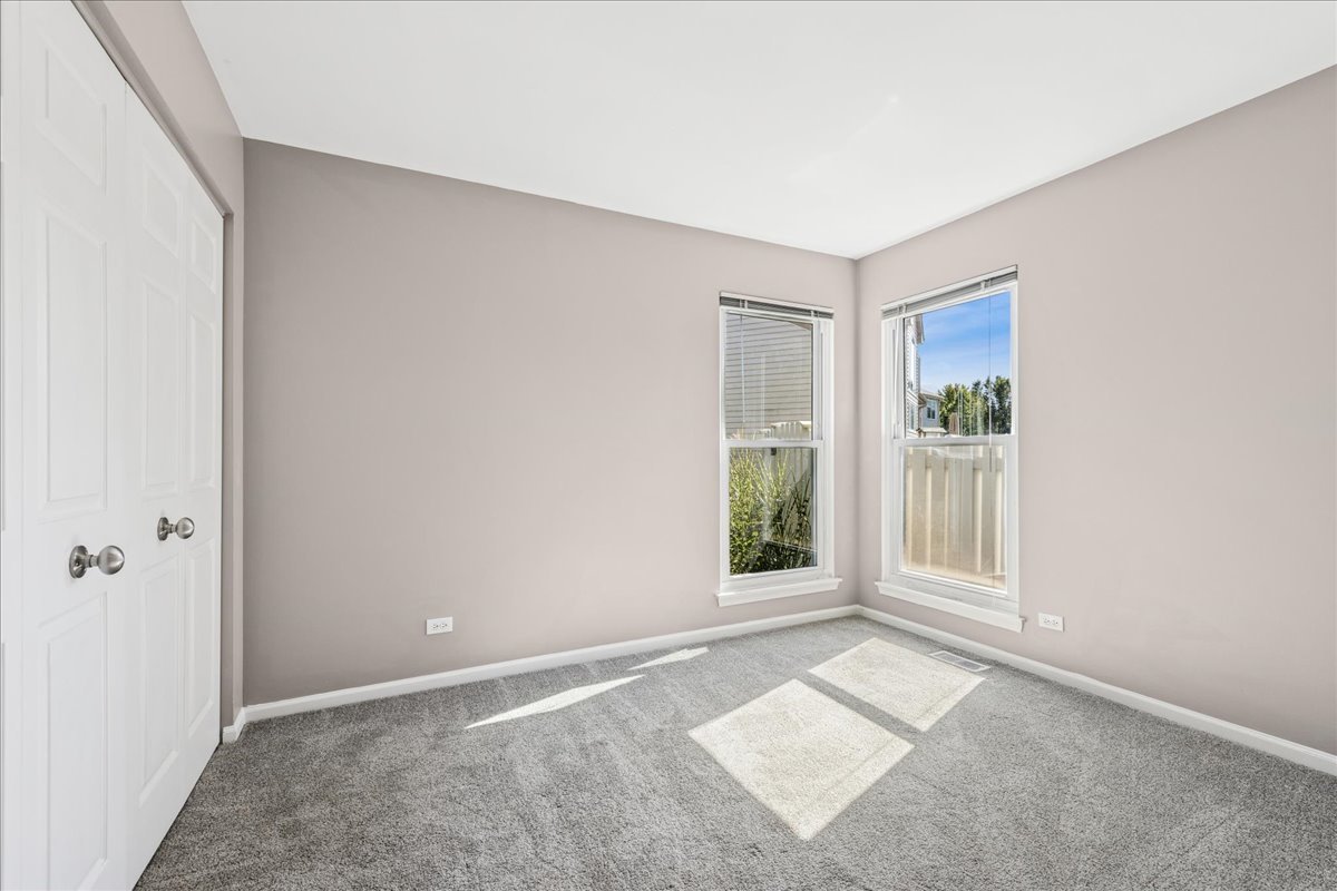 2308 Loop Road Algonquin, IL 60102 - Photo 16 of 73