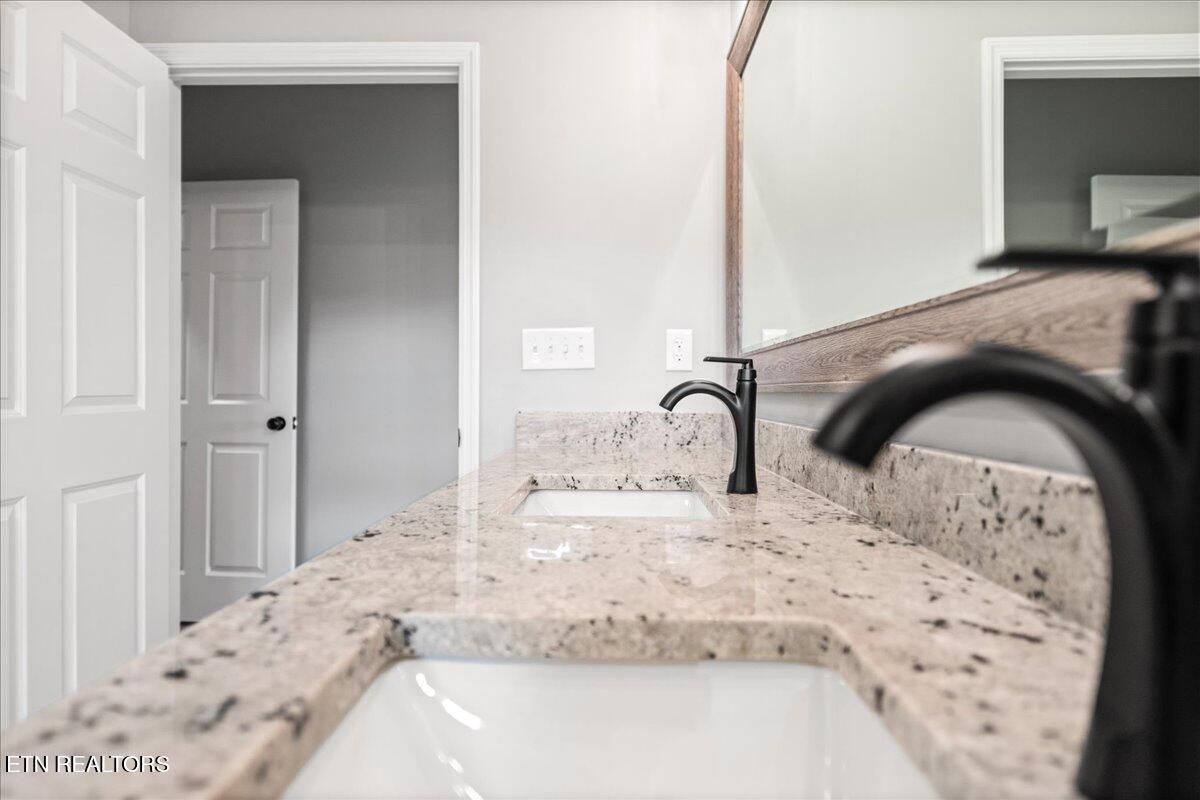 161 Grandview Ln. Jacksboro, TN 37757 - Photo 30 of 45 33-Grandview