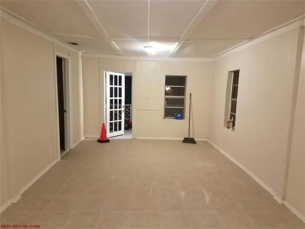 $800 | 611 North Lakewood Avenue, Ocoee, FL 34761