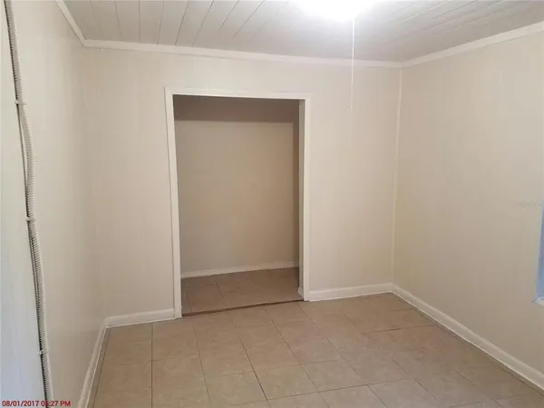 $800 | 611 North Lakewood Avenue, Ocoee, FL 34761