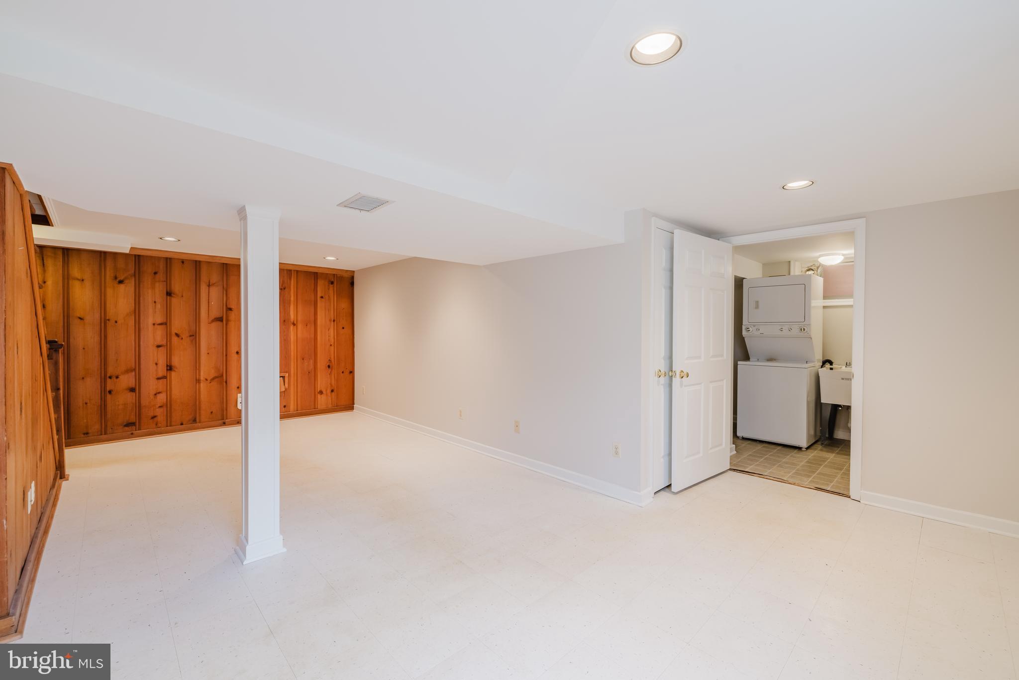 904 Locustvale Road Towson, MD 21204 - Photo 17 of 29 a view of an empty room