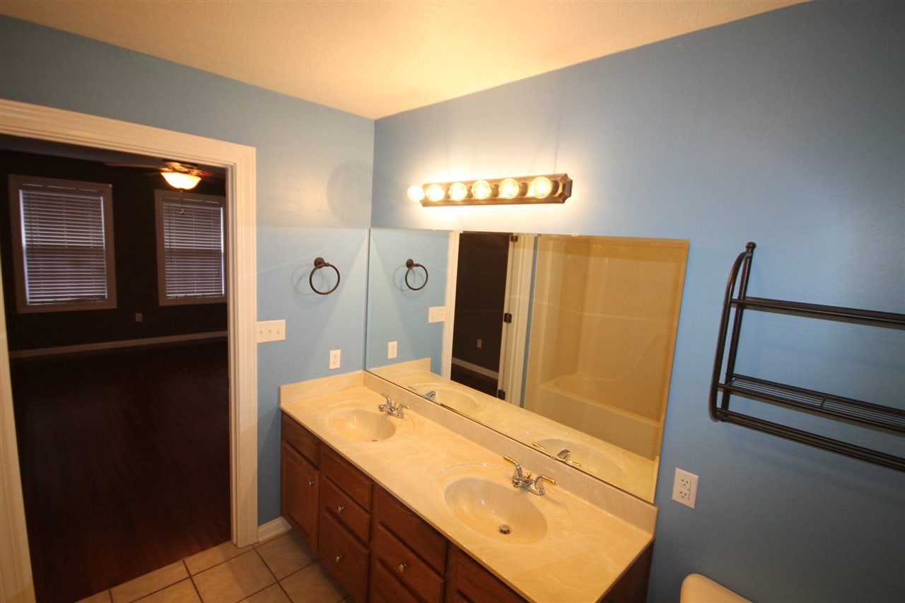 2945 New Cut Road Alvaton, KY 42122 - Photo 11 of 28 Gallery Image 11