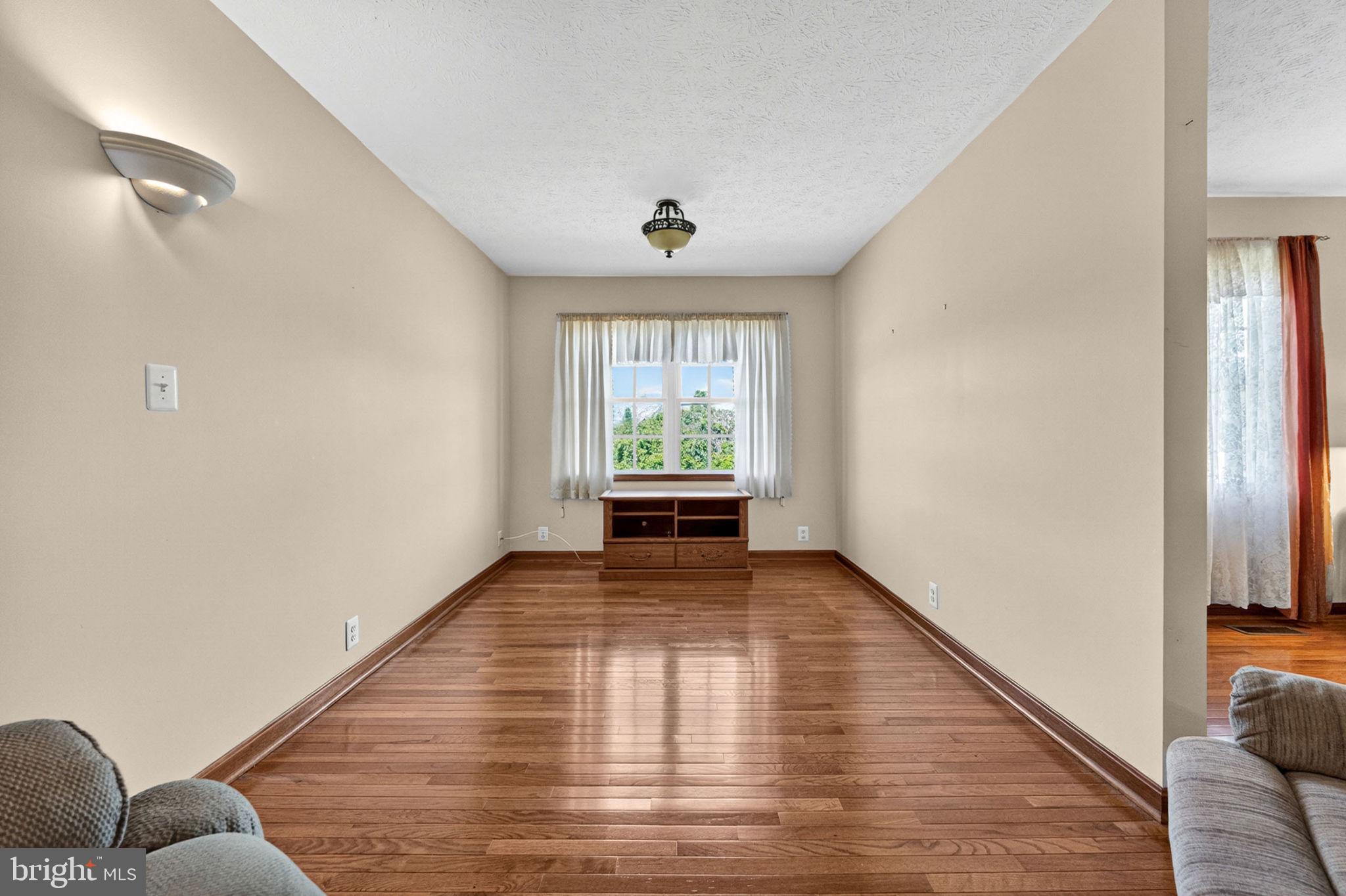 6315 Ida Road Stanley, VA 22851 - Photo 33 of 83 Living Room Nook/Flex Space