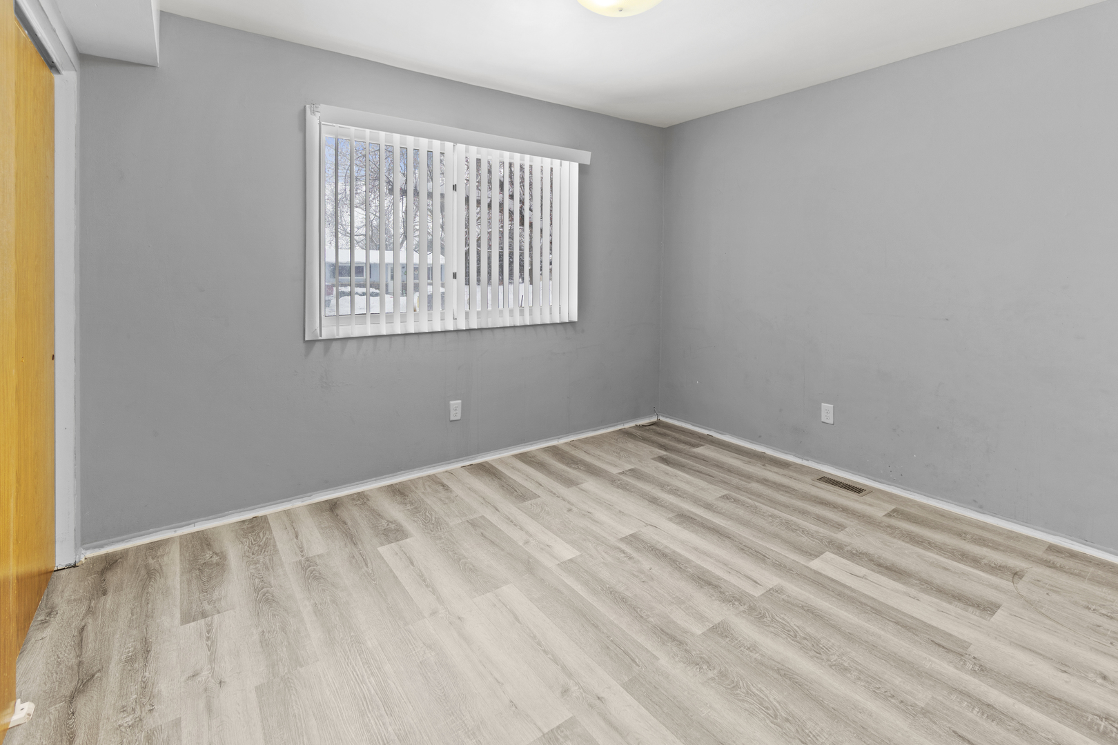 1017 9th Street, Unit 7 Harvard, IL 60033 - Photo 4 of 7
