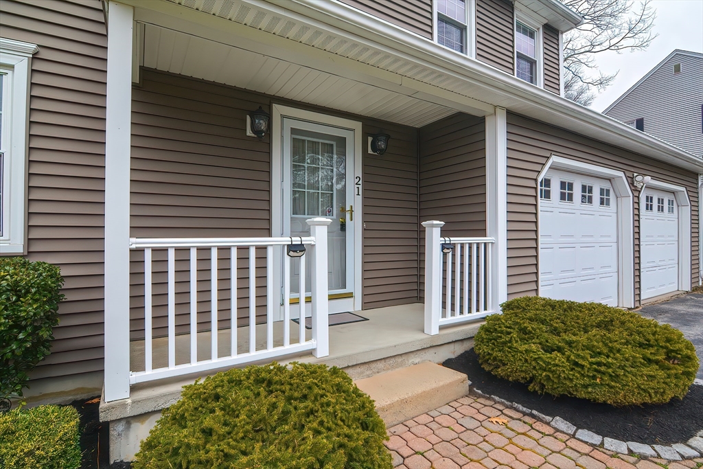 21 Ida Road Worcester, MA 01604 - Photo 3 of 42 Gallery Image 3
