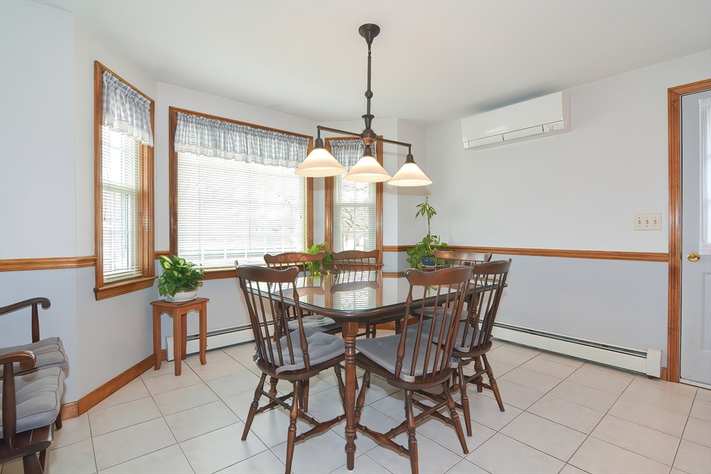 21 Ida Road Worcester, MA 01604 - Photo 7 of 42 Gallery Image 7