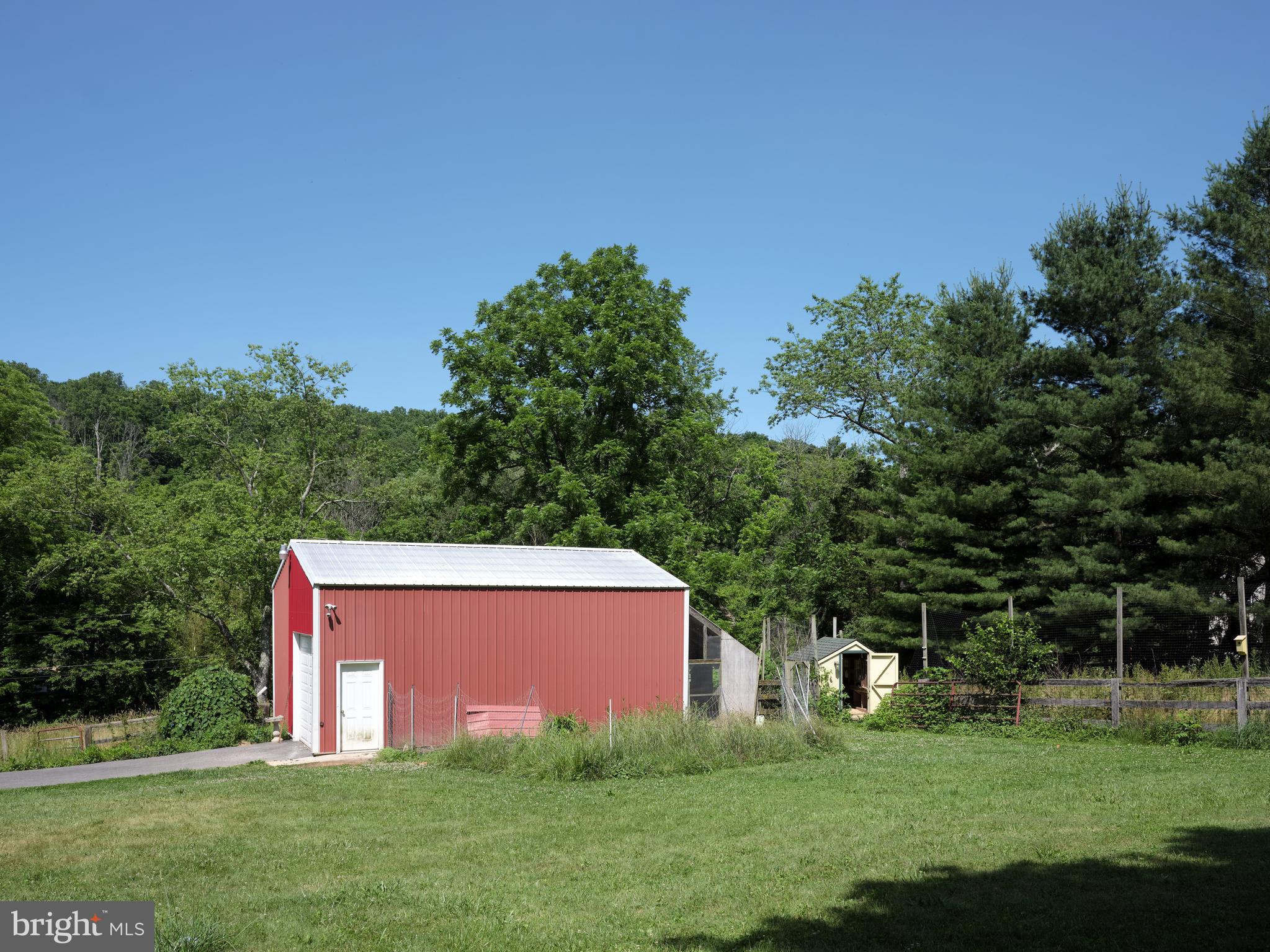 887 Spring Hill Road Riegelsville, PA 18077 - Photo 33 of 38