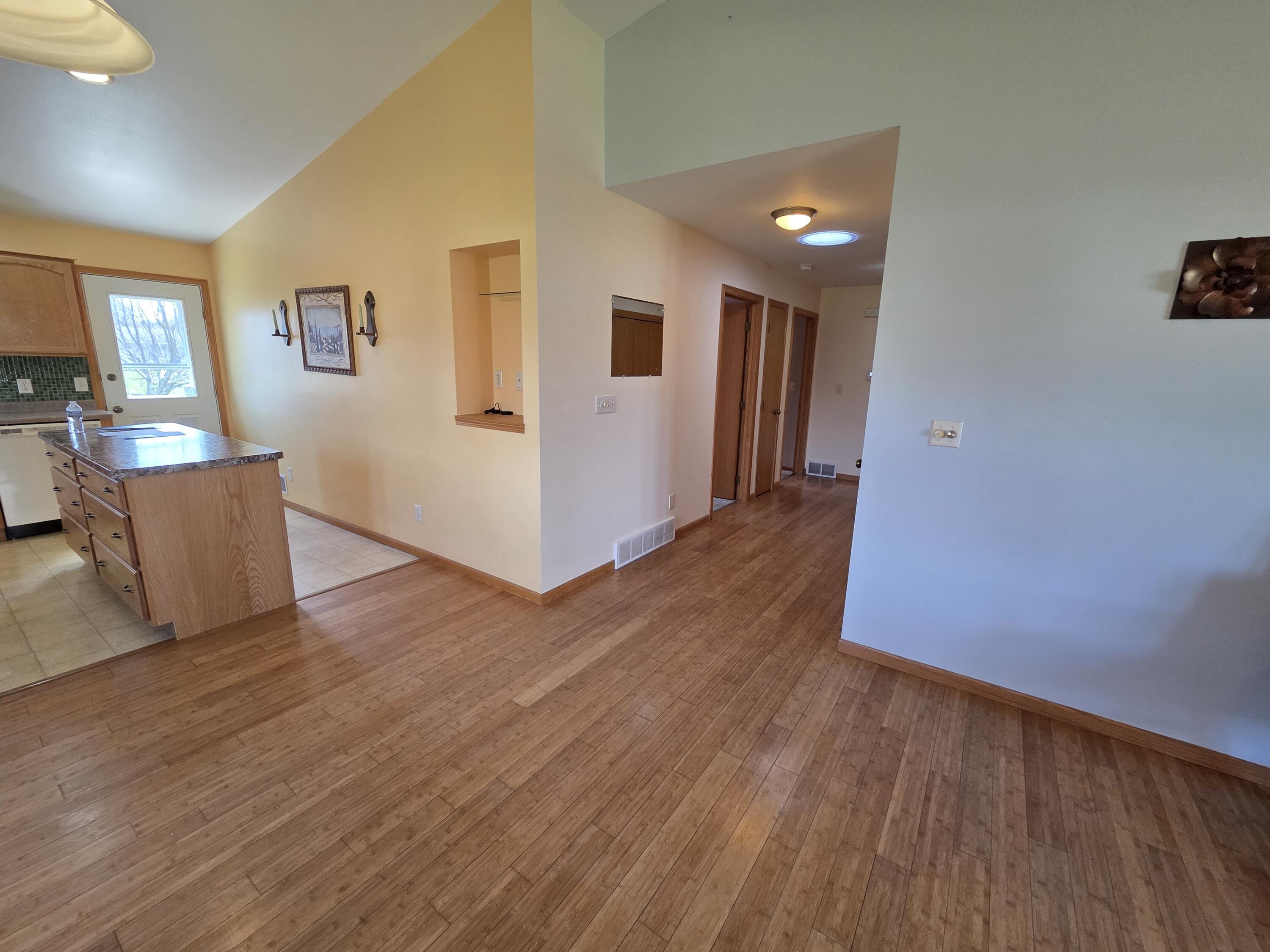2209 Virginia Drive Manitowoc, WI 54220 - Photo 11 of 23 20260419_114648