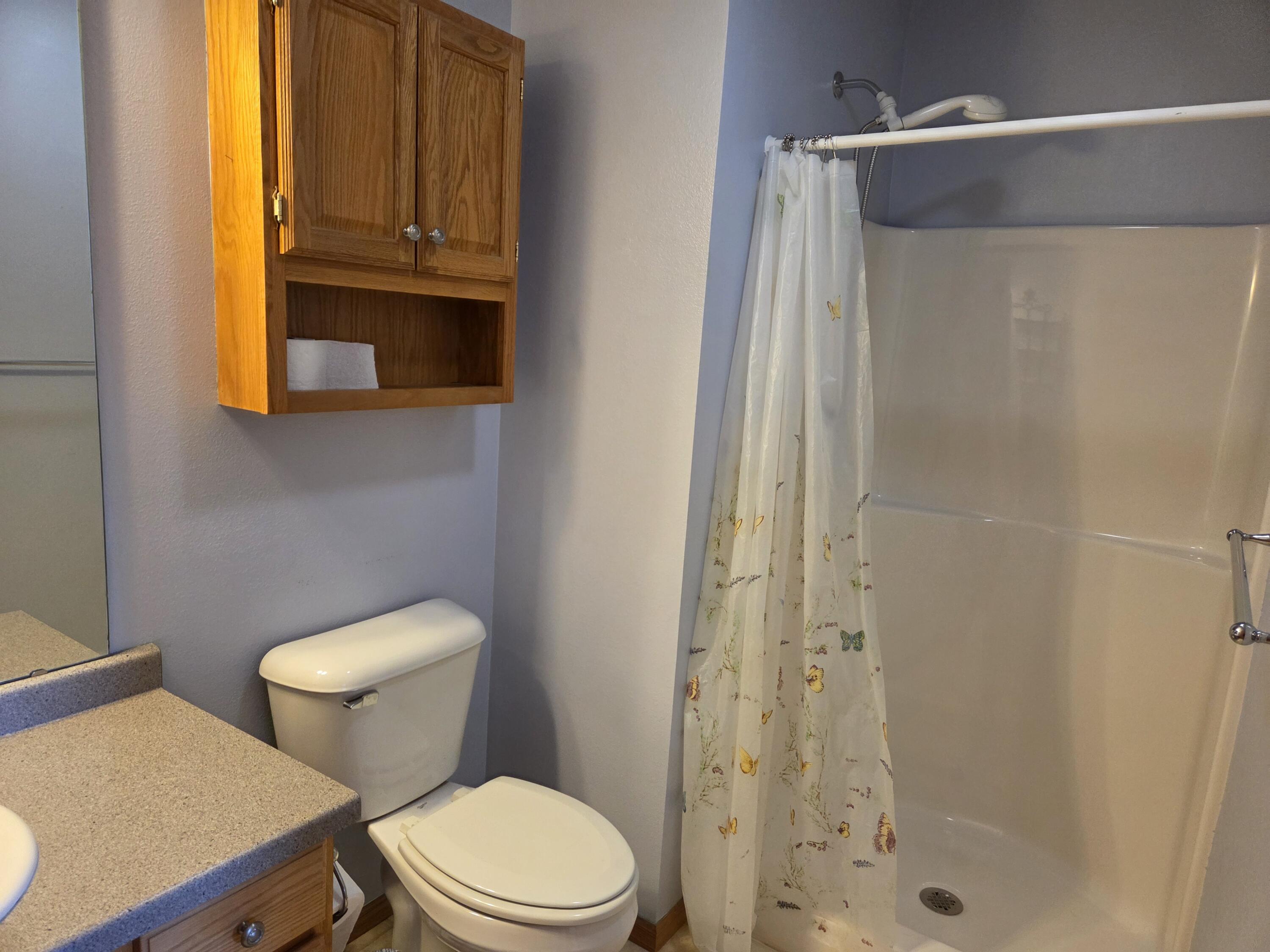 2209 Virginia Drive Manitowoc, WI 54220 - Photo 14 of 23 20260115_091510