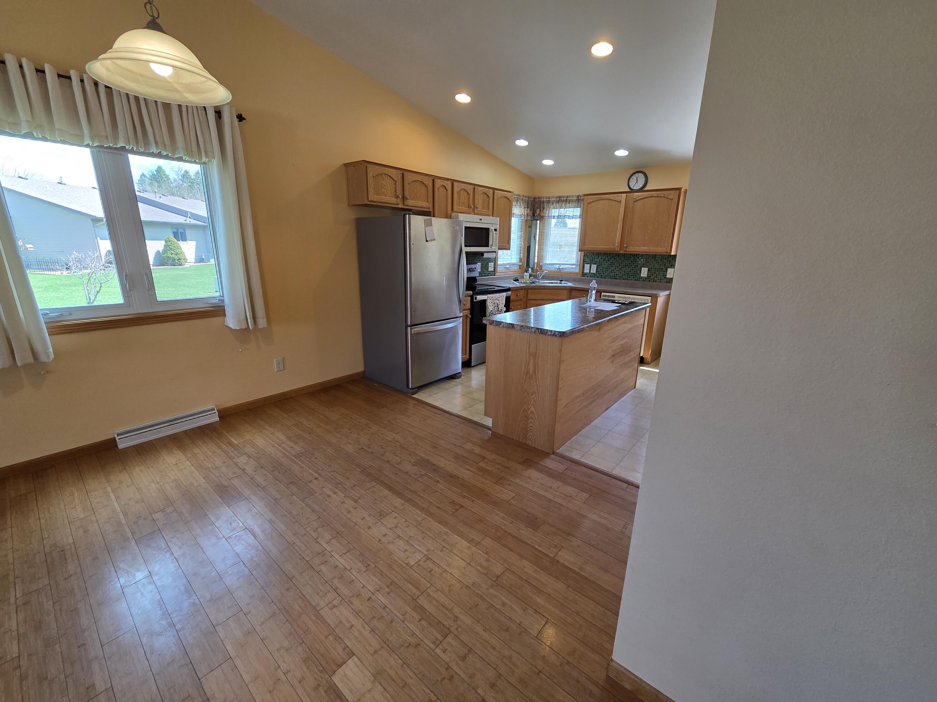 2209 Virginia Drive Manitowoc, WI 54220 - Photo 10 of 23 20260419_113526