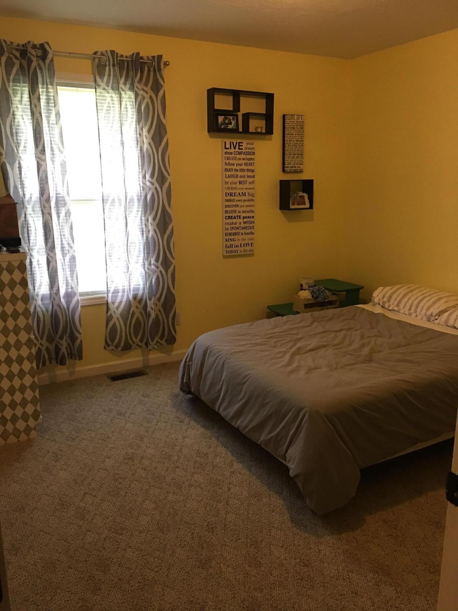 570 Coffey Road New Tazewell, TN 37825 - Photo 22 of 35 2nd Bedroom