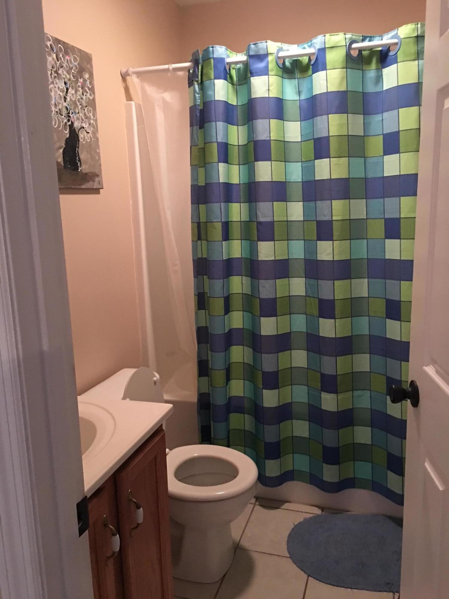 570 Coffey Road New Tazewell, TN 37825 - Photo 25 of 35 2nd upstair Bath