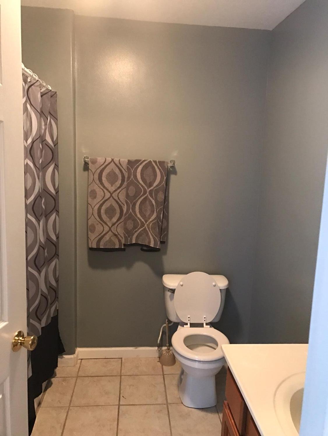 570 Coffey Road New Tazewell, TN 37825 - Photo 29 of 35 Downstairs Bathroom