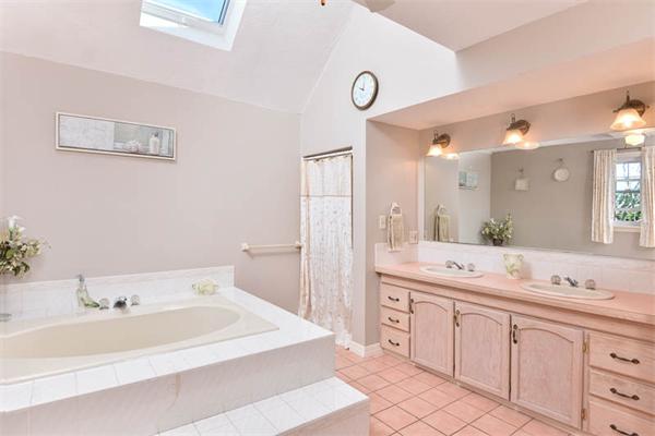 96 Gilson Road Scituate, MA 02066 - Photo 16 of 26 Gallery Image 16