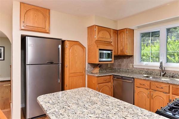 96 Gilson Road Scituate, MA 02066 - Photo 9 of 26 Gallery Image 9