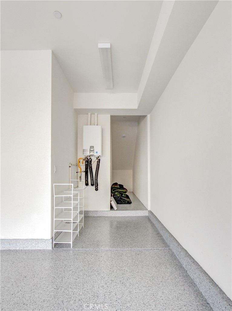 230 Sora Irvine, CA 92618 - Photo 37 of 52 a room with window and a ceiling fan