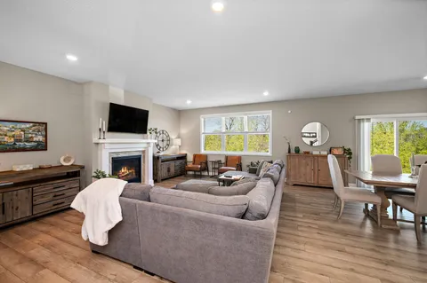 $579,900 | 5110 Greenwood Lane, Rockford, MN 55373