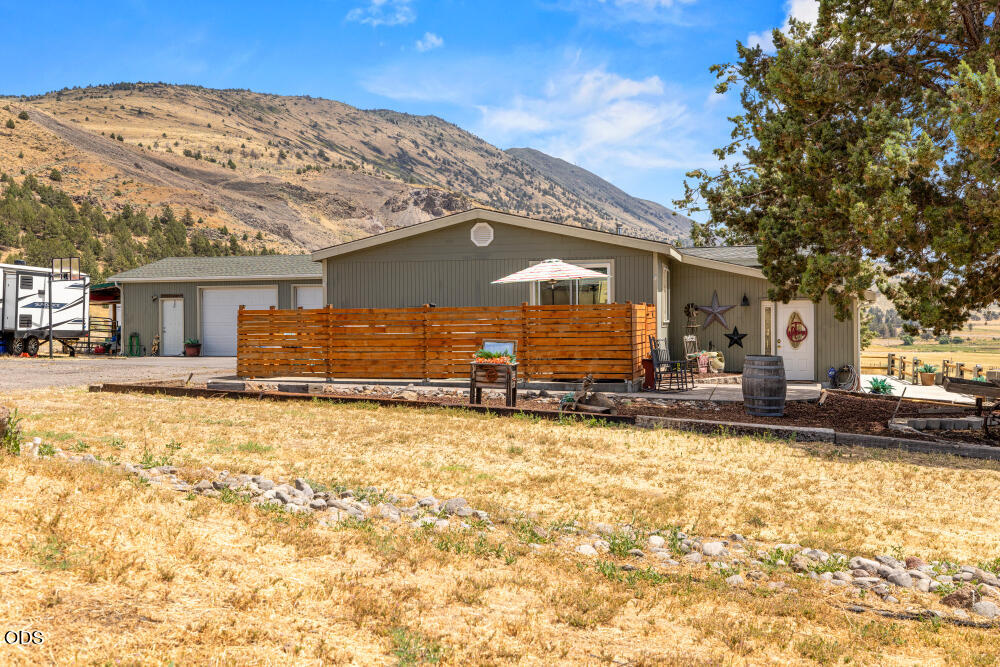 11453 Hill Road Klamath Falls, OR 97603 - Photo 46 of 75 Gallery Image 46