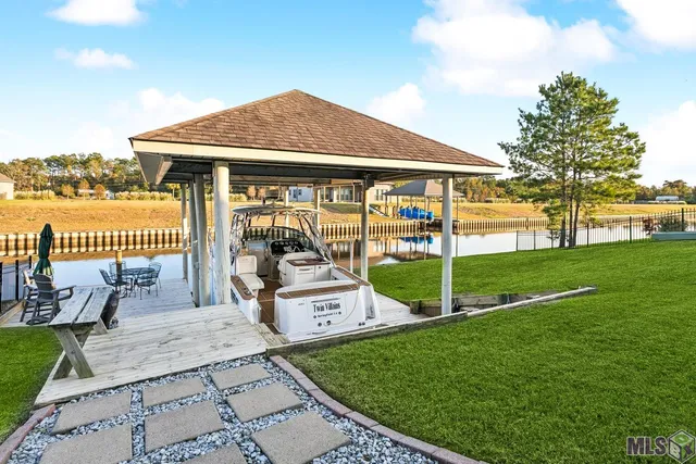 $426,500 | 21478 Yellow Fin Drive, Springfield, LA 70462