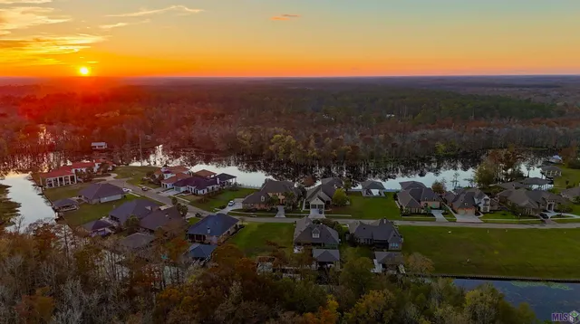 $426,500 | 21478 Yellow Fin Drive, Springfield, LA 70462