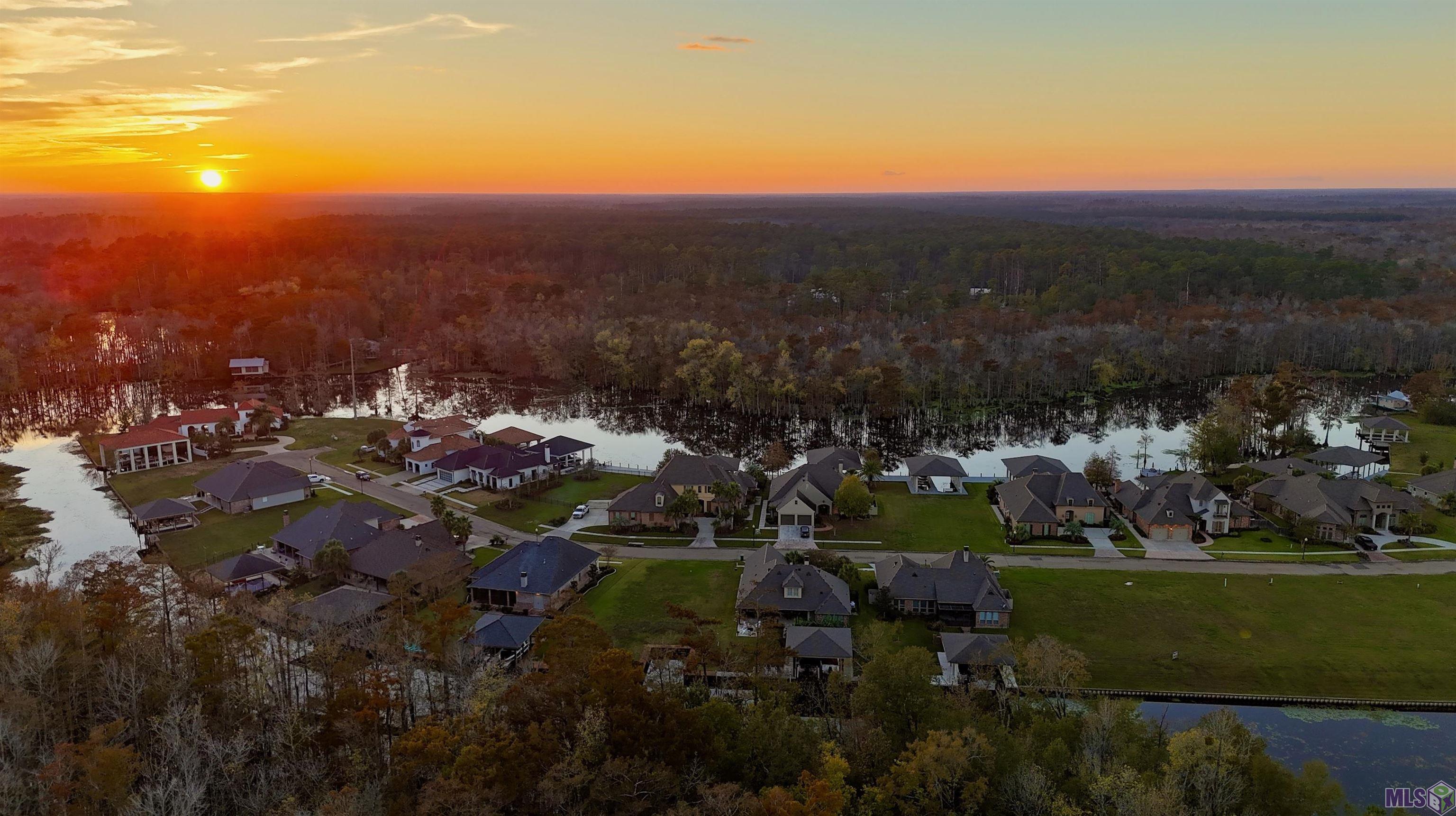 21478 Yellow Fin Drive Springfield, LA 70462 - Photo 5 of 32