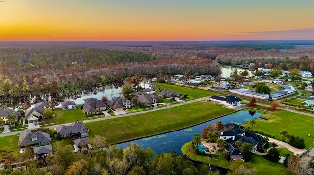 $426,500 | 21478 Yellow Fin Drive, Springfield, LA 70462