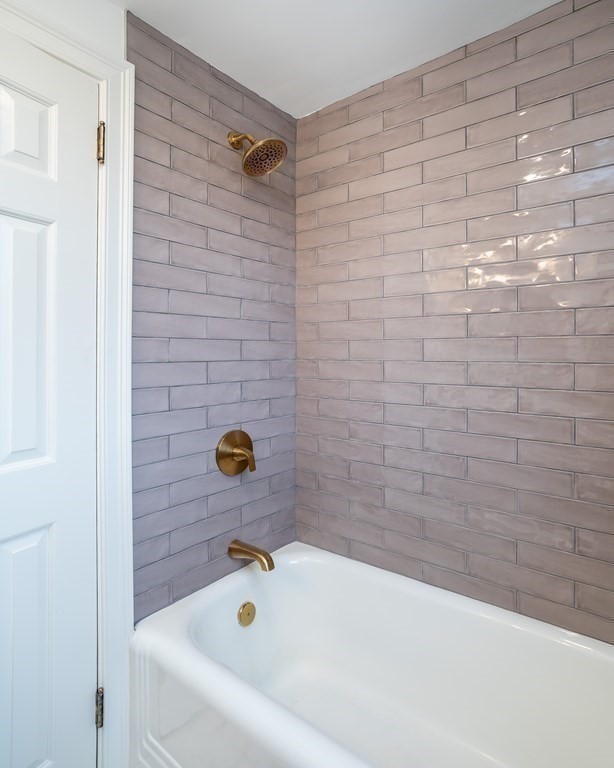 1051 Chesterfield Road Northampton, MA 01062 - Photo 36 of 42 a bathroom with a bathtub