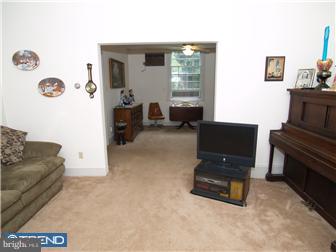 327 Righters Mill Road Gladwyne, PA 19035 - Photo 7 of 12 Living Room