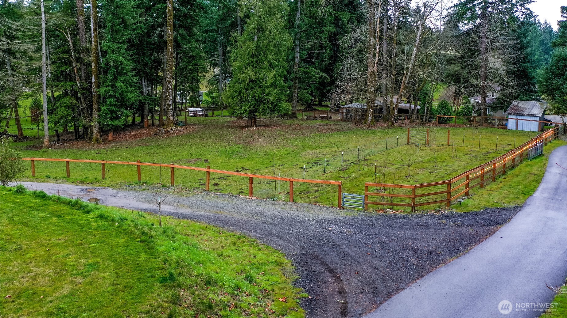 23923 Southeast 202nd Street Maple Valley, WA 98038 - Photo 37 of 40