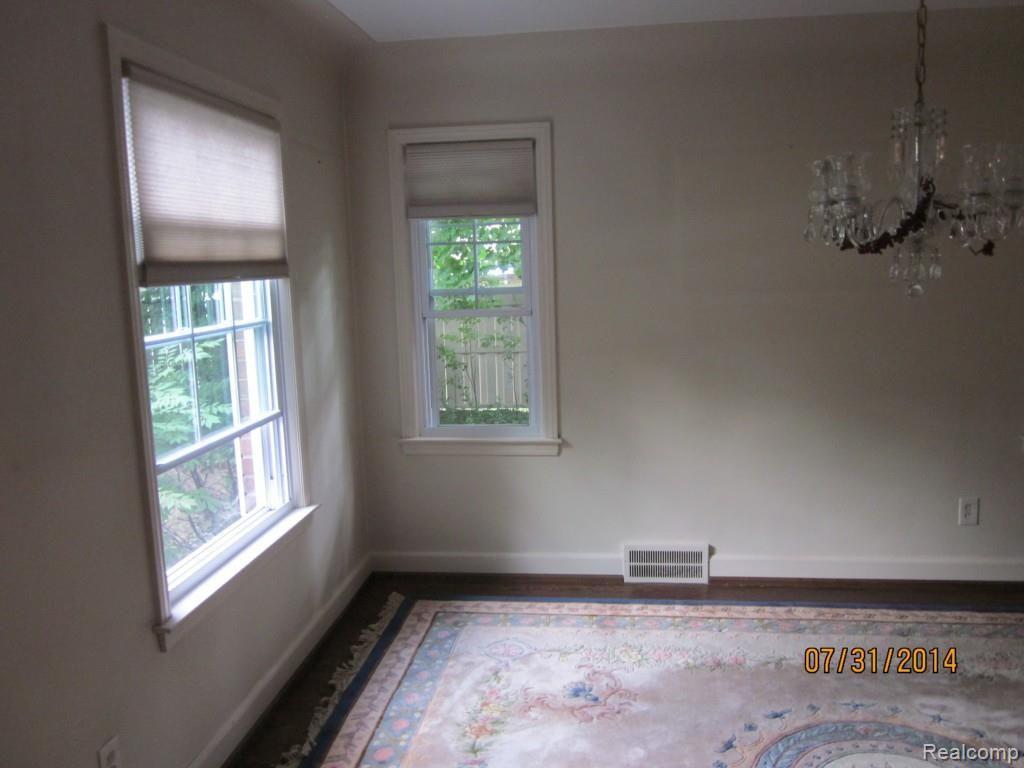 14401 Inkster Road Livonia, MI 48154 - Photo 23 of 53 Dining rm.jpg