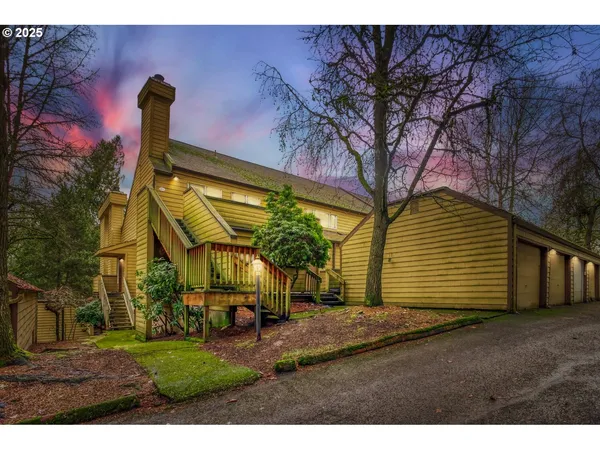 $250,000 | 1601 Northeast 113th Street, Unit 313, Vancouver, WA 98686