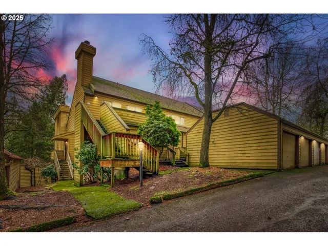 $285,000 | 1601 Northeast 113th Street, Unit 313, Vancouver, WA 98686