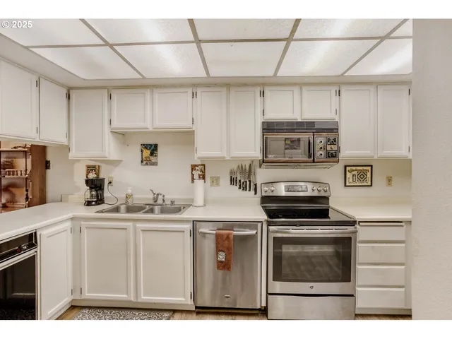 $285,000 | 1601 Northeast 113th Street, Unit 313, Vancouver, WA 98686