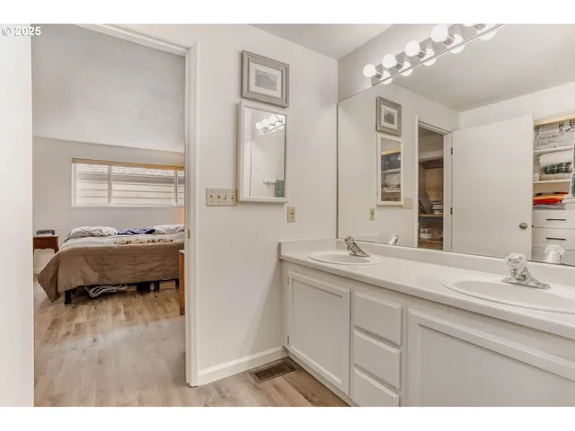 $285,000 | 1601 Northeast 113th Street, Unit 313, Vancouver, WA 98686