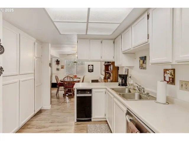 $285,000 | 1601 Northeast 113th Street, Unit 313, Vancouver, WA 98686