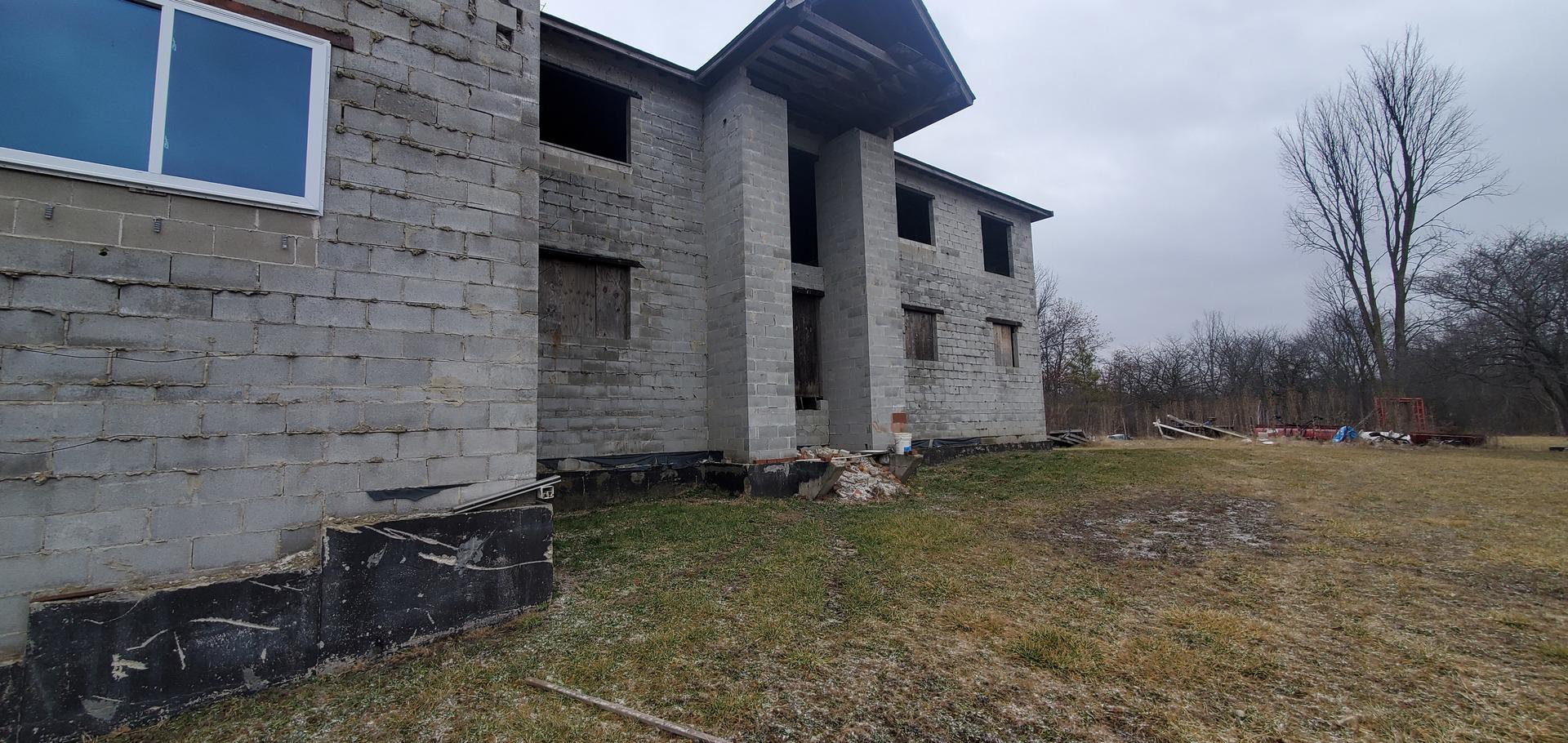 22844 Miller Road Steger, IL 60475 - Photo 6 of 10 a backyard of a house