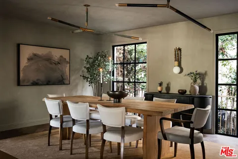 $4,395,000 | 900 South Longwood Avenue, Los Angeles, CA 90019