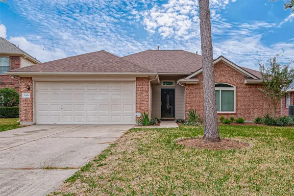 $2,099 | 11814 Copperas Creek Drive, Sugar Land, TX 77498