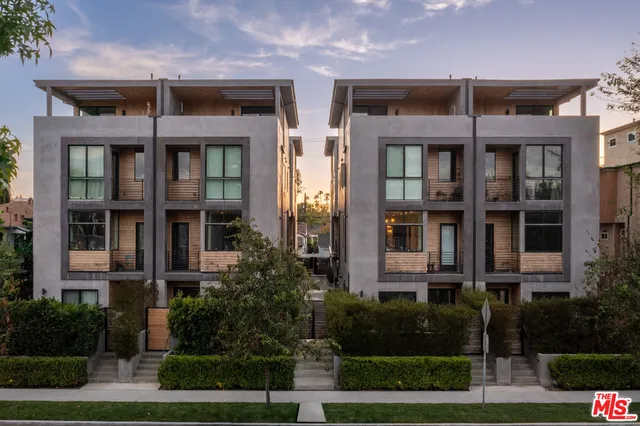 $1,495,000 | 4427 North Studio Place, Studio City, CA 91602