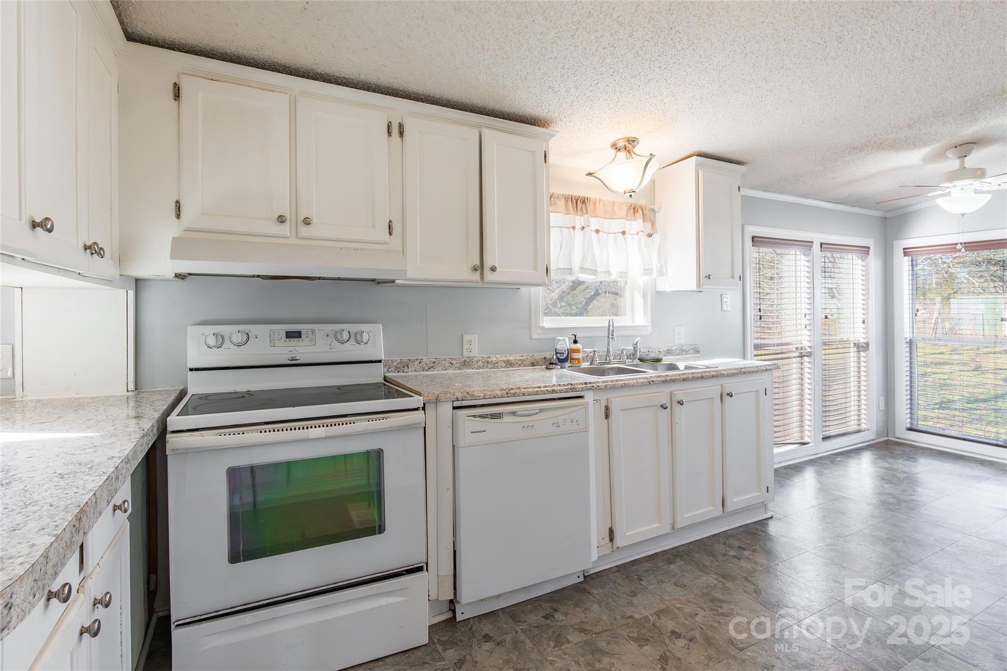 4085 Biggerstaff Road Maiden, NC 28650 - Photo 13 of 37