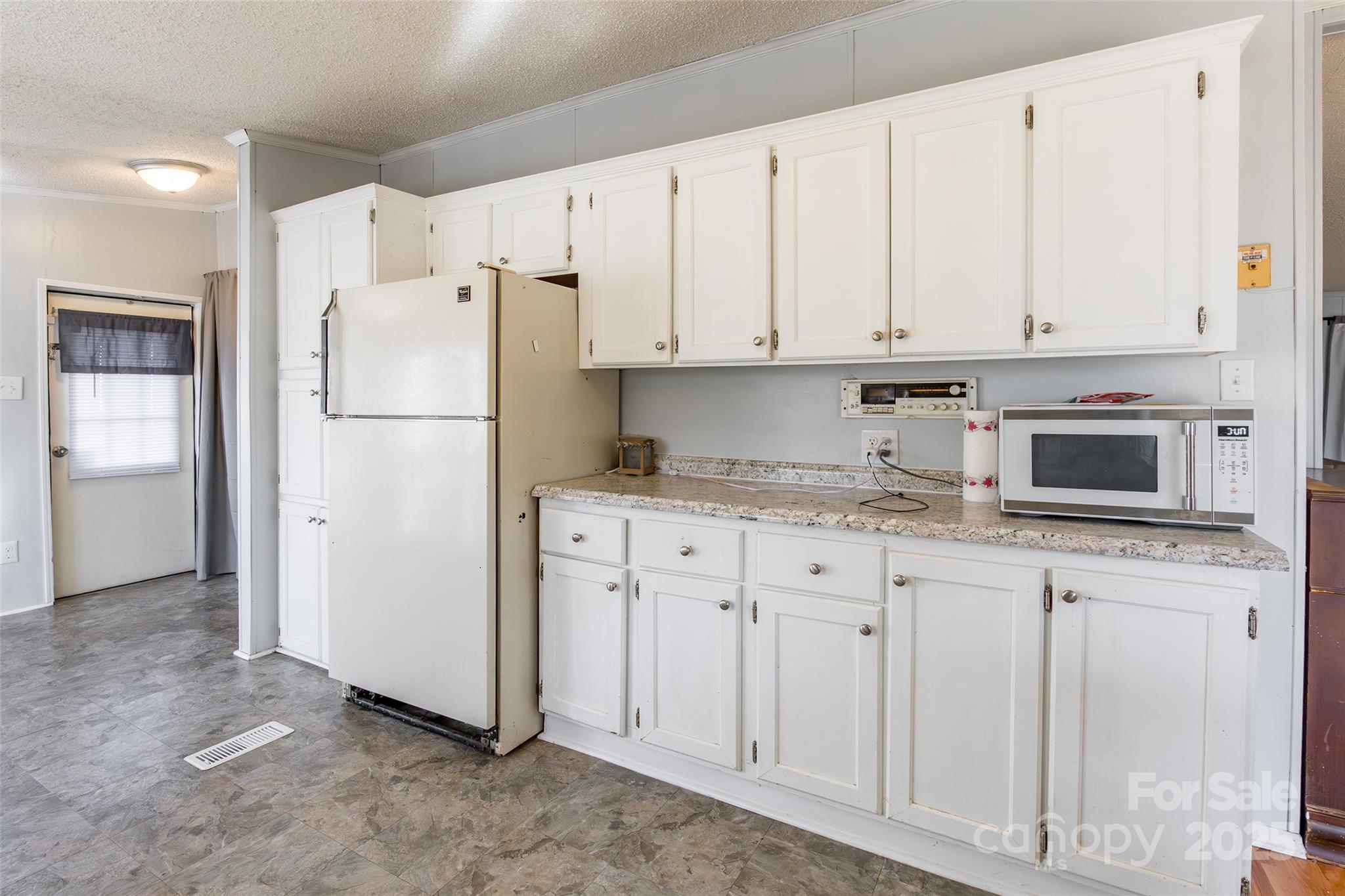 4085 Biggerstaff Road Maiden, NC 28650 - Photo 14 of 37