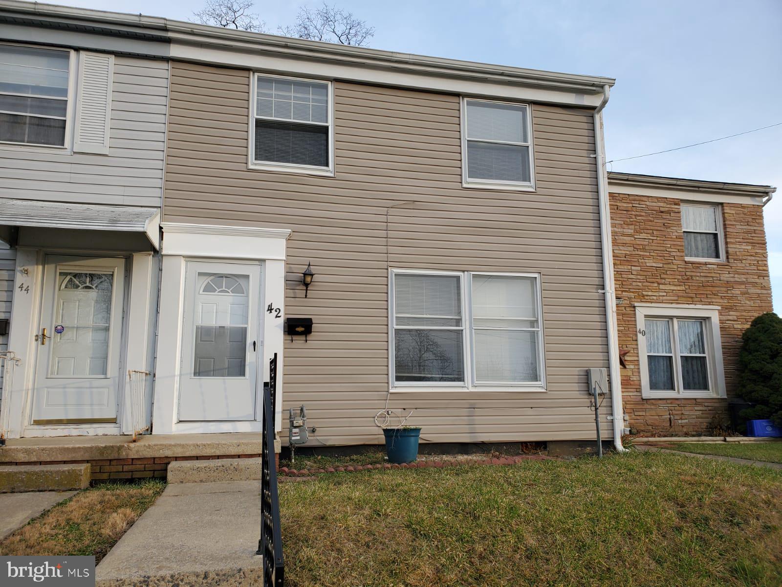 42 Wakefield Road Hagerstown, MD 21740 - Photo 1 of 22 Front