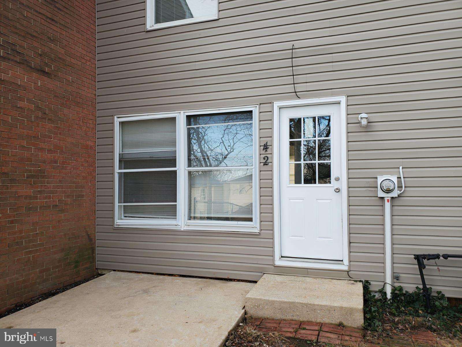 42 Wakefield Road Hagerstown, MD 21740 - Photo 2 of 22 BACK SIDE