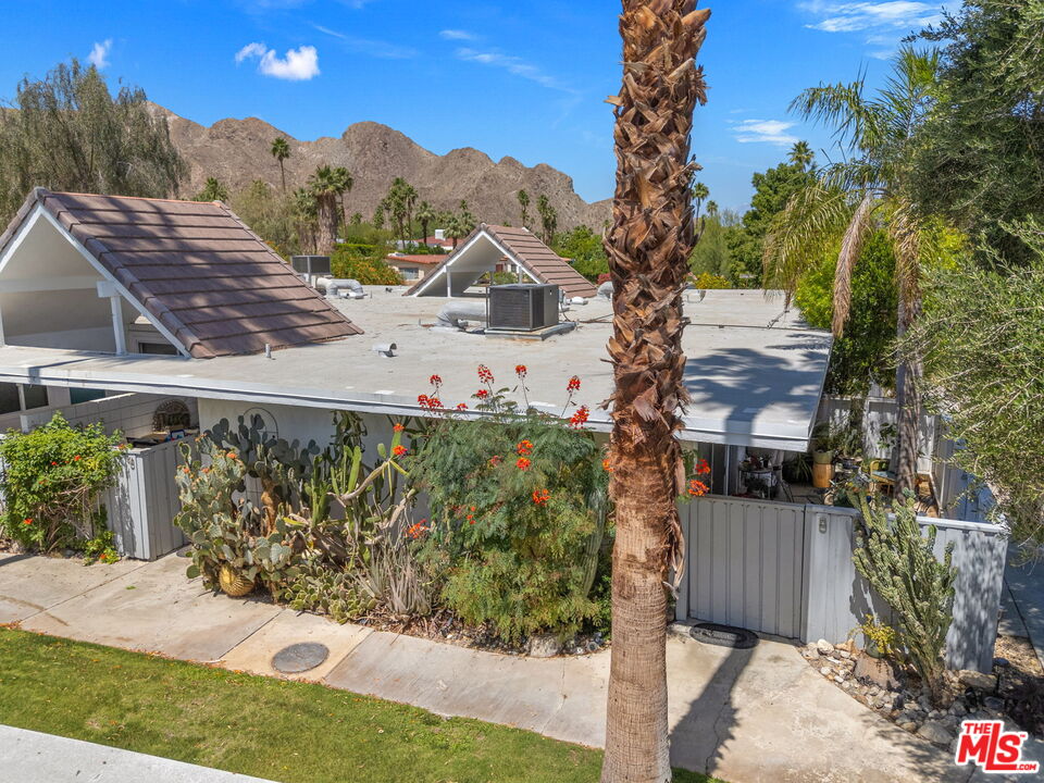 42356 Dunes View Road, Unit 8 Rancho Mirage, CA 92270 - Photo 4 of 20
